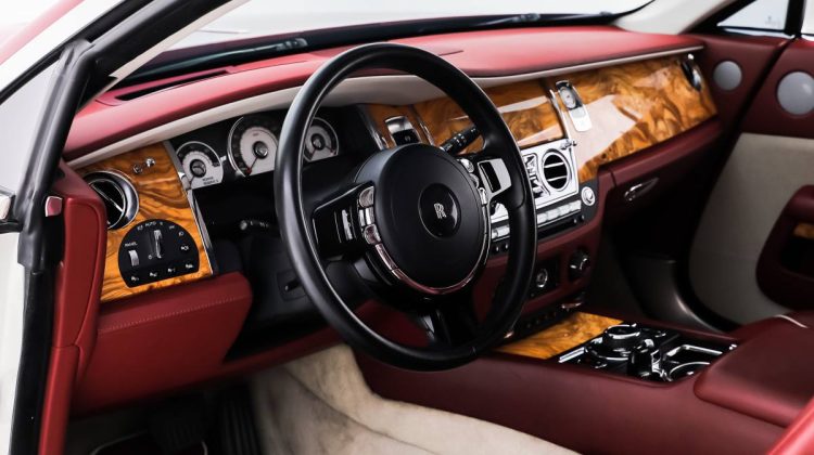 2014 Rolls Royce Wraith | GCC | Two-Tone Exterior | Well Maintained | 6.6L V12