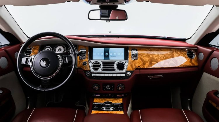 2014 Rolls Royce Wraith | GCC | Two-Tone Exterior | Well Maintained | 6.6L V12