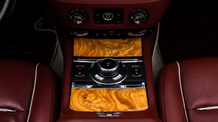 2014 Rolls Royce Wraith | GCC | Two-Tone Exterior | Well Maintained | 6.6L V12