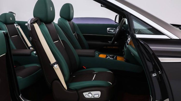 2017 Rolls Royce Dawn | GCC | Well Maintained | Exclusive Convertible | Smokey Quartz Metallic | 6.6L V12