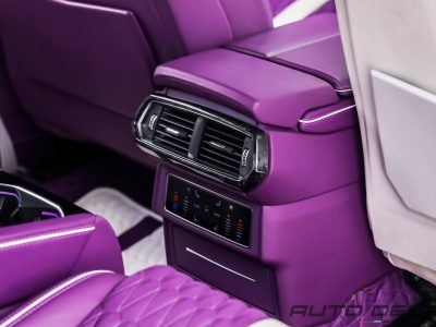 2019 Lamborghini Urus Mansory Kit | GCC | Fully Loaded | White & Black Carbon Fiber | Excellent Con